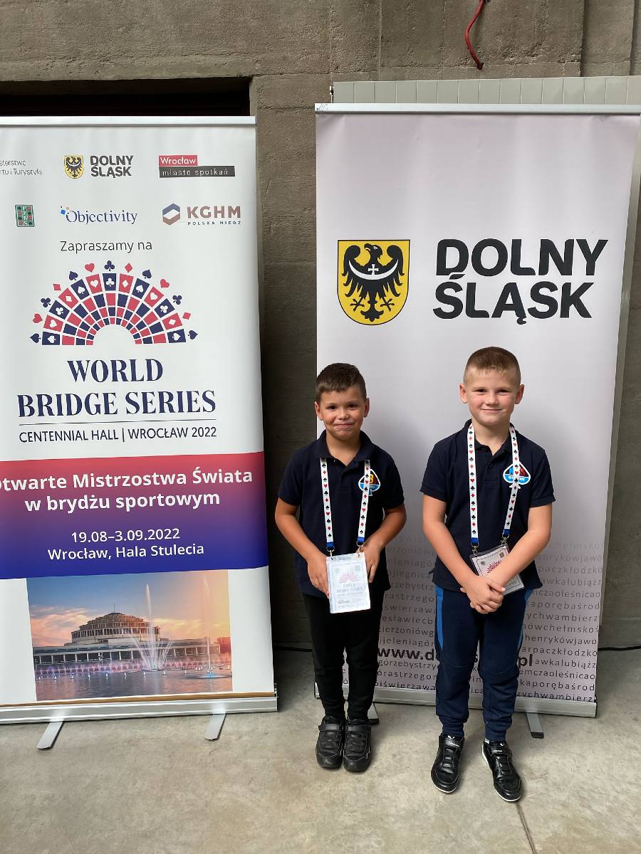 Turniej brydżowy amatorów w Hali Stulecia